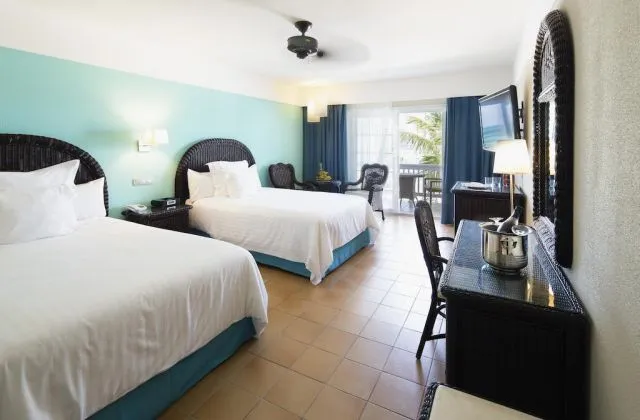Hotel all inclusive Barcelo Bavaro Beach habitacion 2 grandes camas 4 adultos